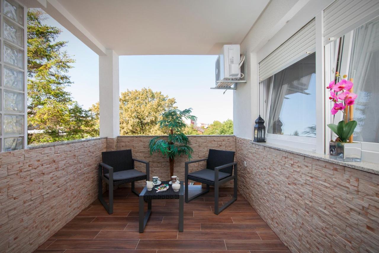 Apartman Aurelius - Private Parking Osijek Eksteriør bilde